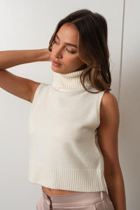 Mianto Sleeveless Turtleneck