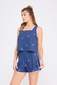 Bow Embroidered Scallop Top