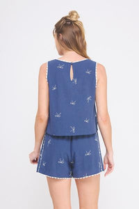 Bow Embroidered Scallop Top