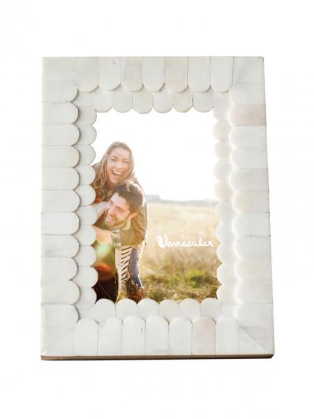 4x6 Scalloped Bone Photo Frame