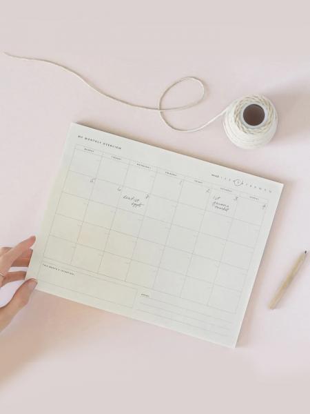 Monthly Overview Notepad