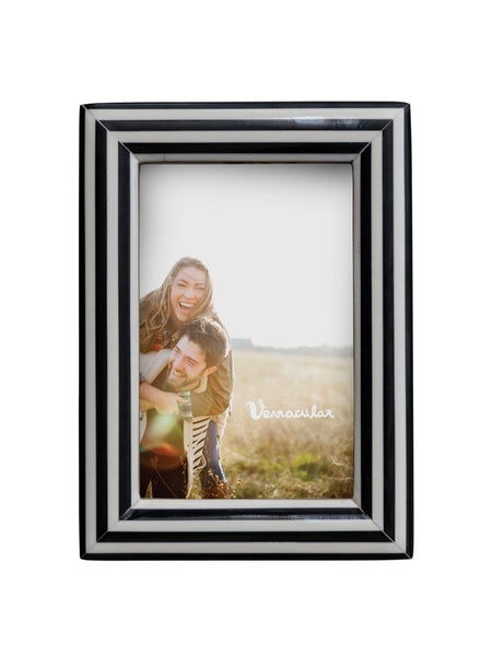 4x6 Black & White Striped Photo Frame