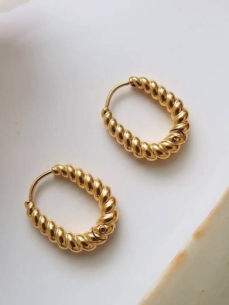 Cere Twisted Hoop Earrings