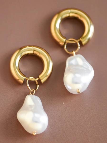 Soigné Pearl Huggie Earrings