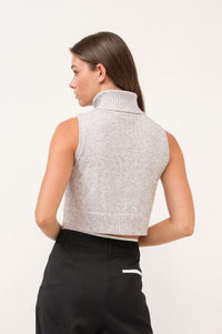 Mianto Sleeveless Turtleneck