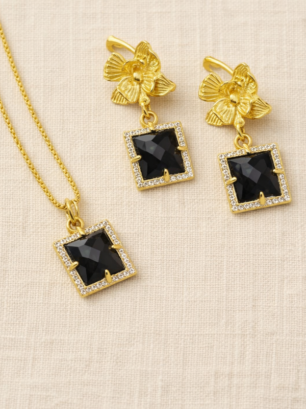 Onyx Filigree Necklace