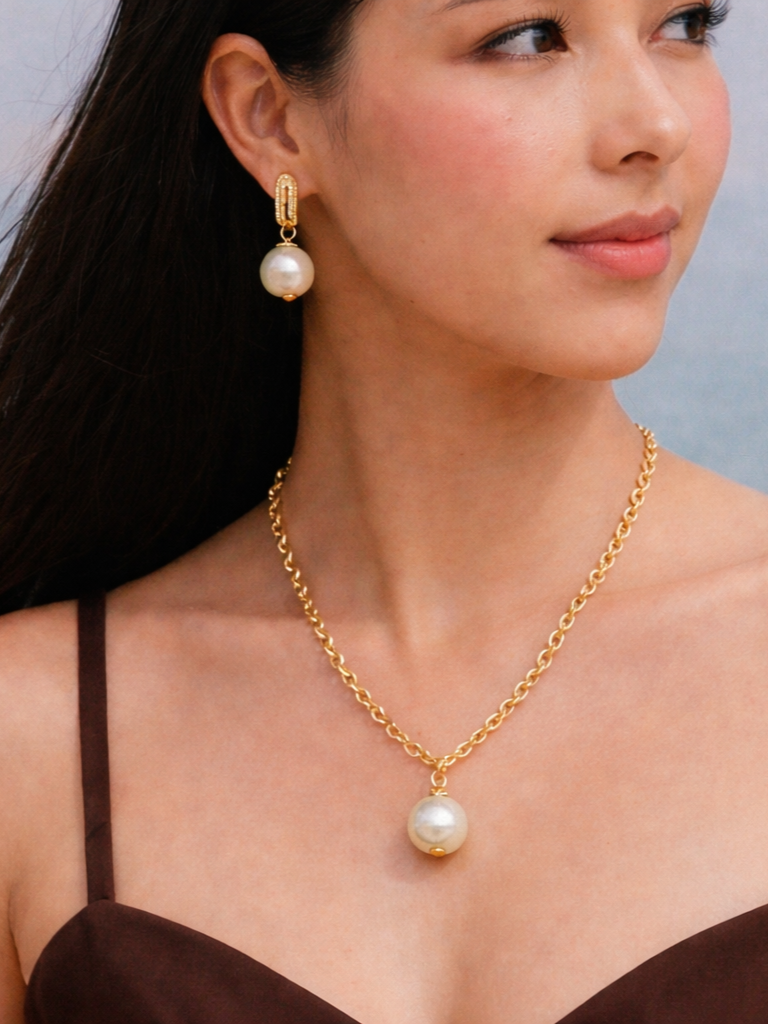 Baroque Natural White Pearl Earrings